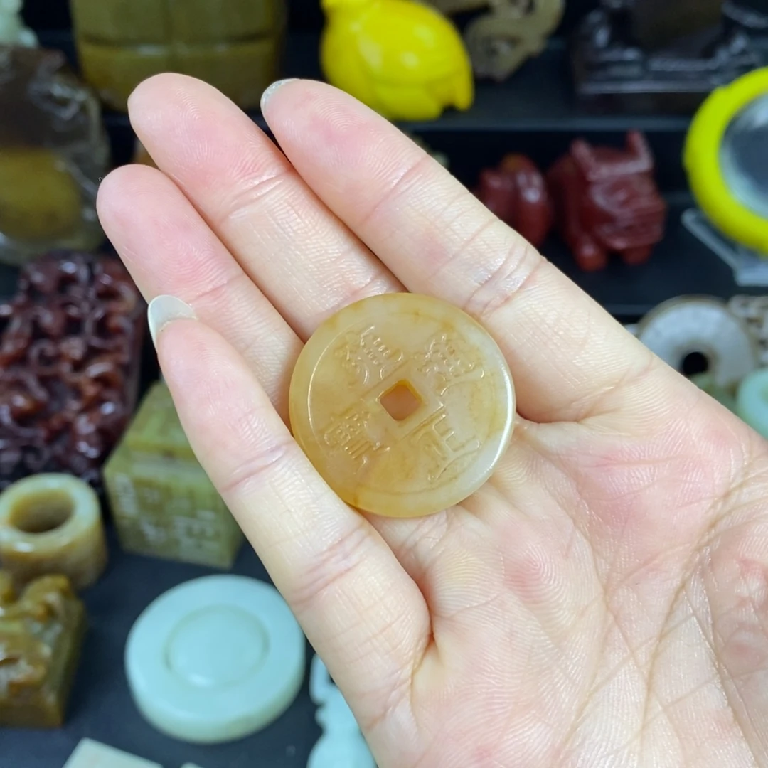 颈饰未镶嵌和田玉