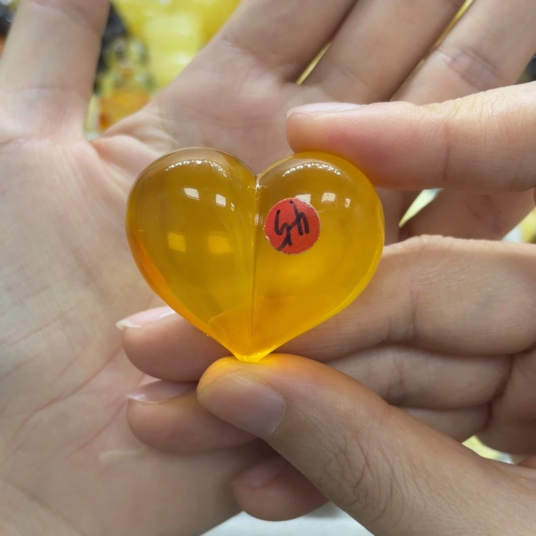 琥珀未镶嵌裸石天然琥珀