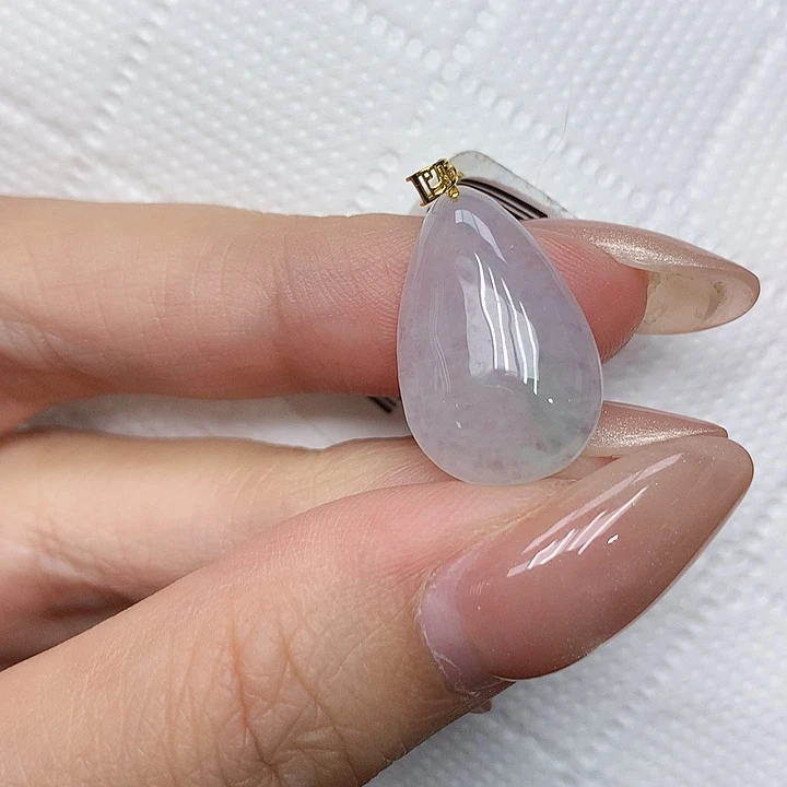 颈饰18K金镶嵌翡翠