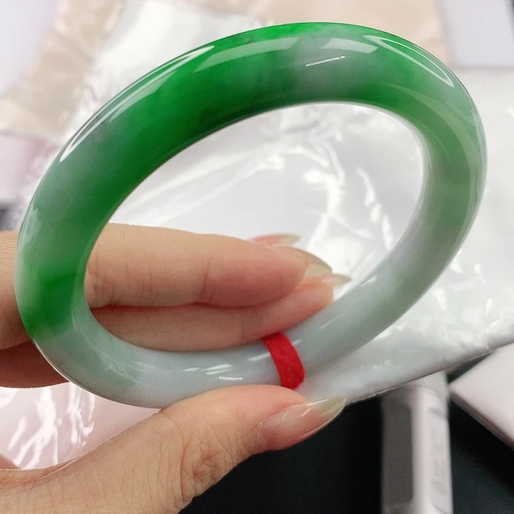 未镶嵌手镯翡翠，664