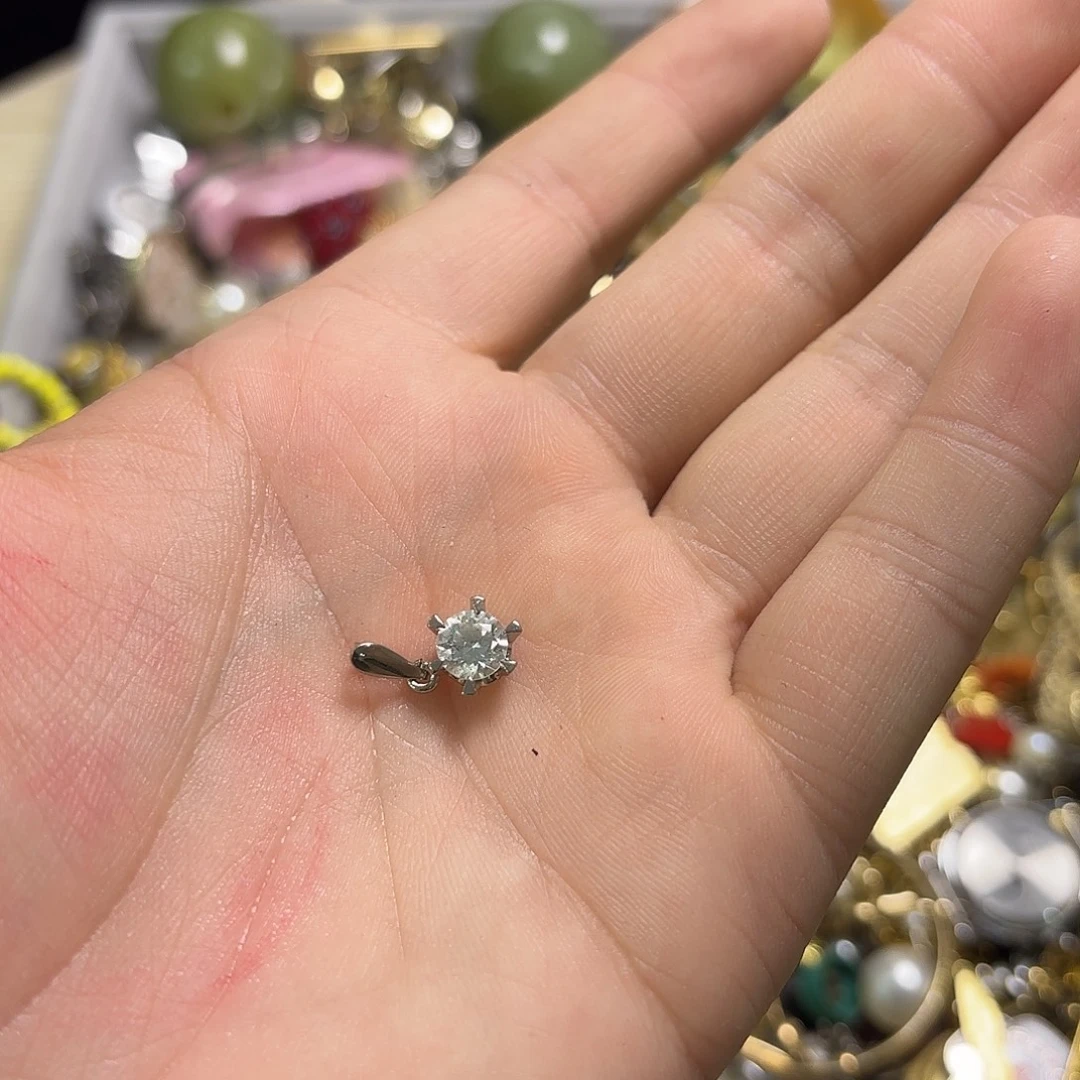 小***萌石英石铁合金起飞