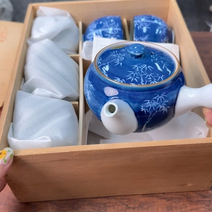 一个瓷器哈哈哈哈哈