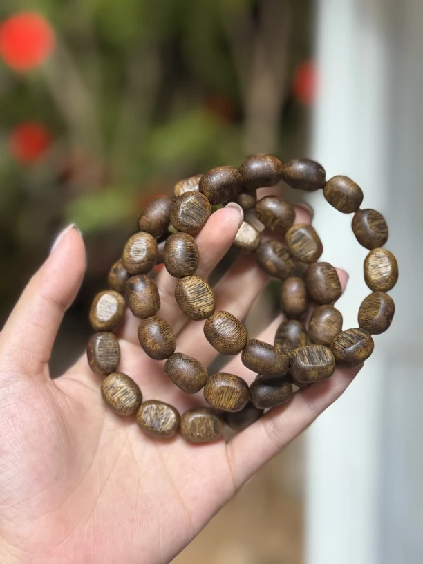 奇楠沉香 张勺子留疤单圈1.2*12多样性发1