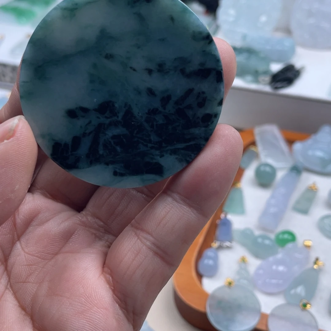 蘭***王翡翠未镶嵌颈饰翡翠意境无事牌