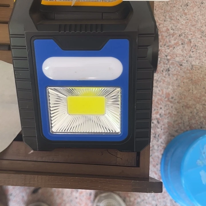 太阳能户外灯089