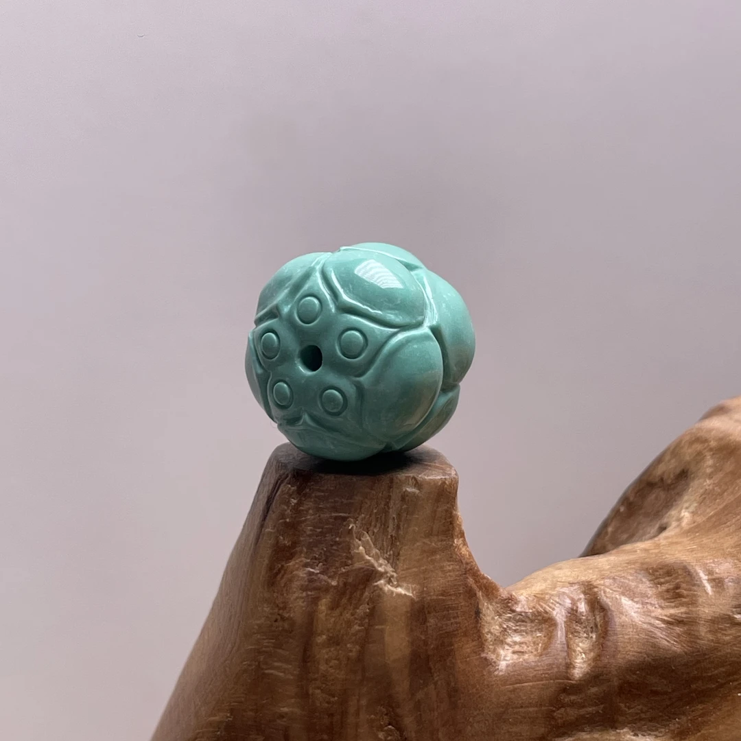 原矿绿松石精品莲花珠精工雕刻12.5✖️11.5mm2.9克无水无油果冻料