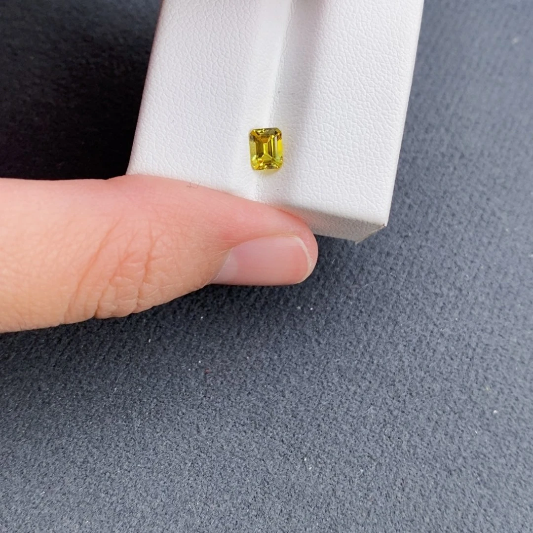 蓝宝石裸石未镶嵌夏**o