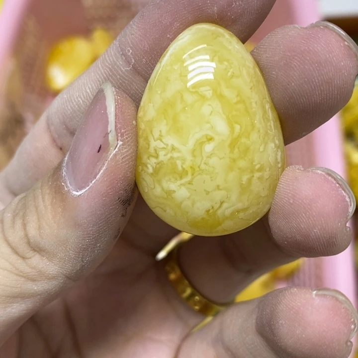 蜜蜡未镶嵌裸石吊坠