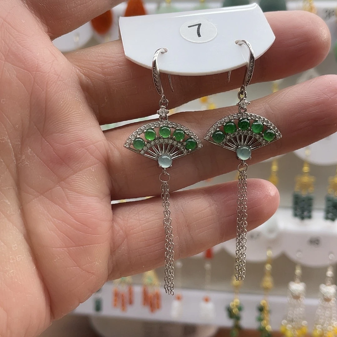 小***1翡翠未镶嵌耳饰翡翠未镶嵌耳饰7