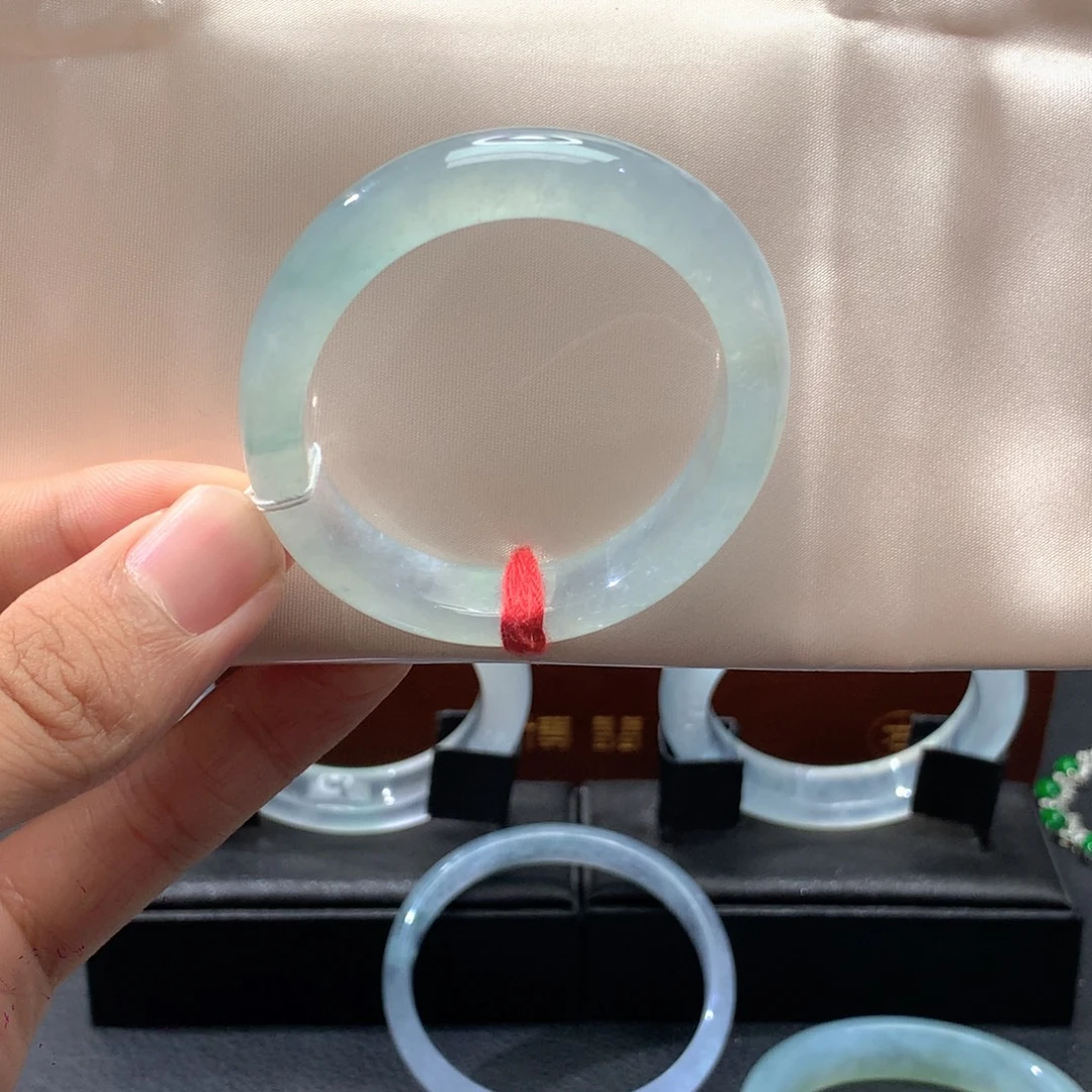 翡翠未镶嵌手镯贵妃