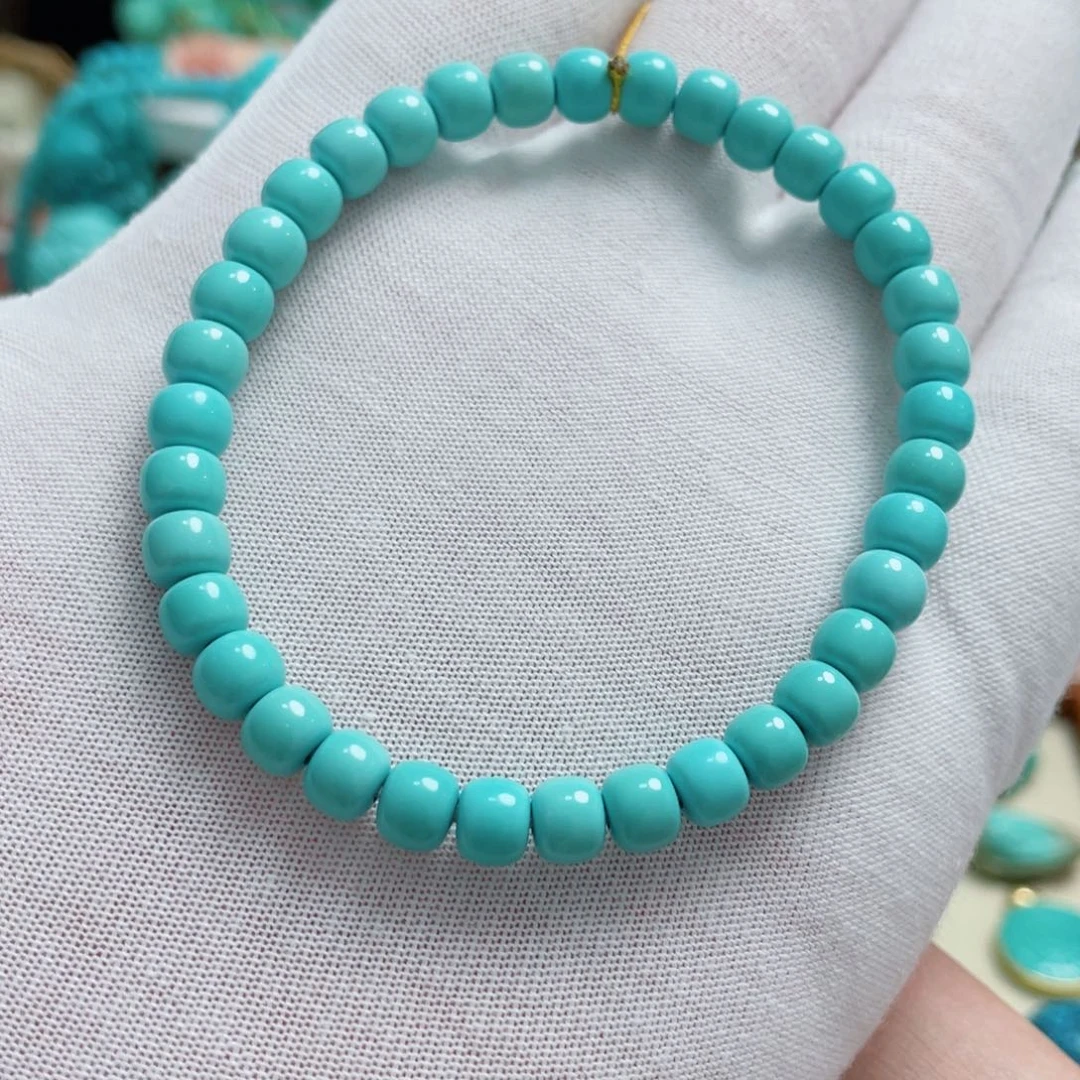 加***莹绿松石未镶嵌珠宝奇石