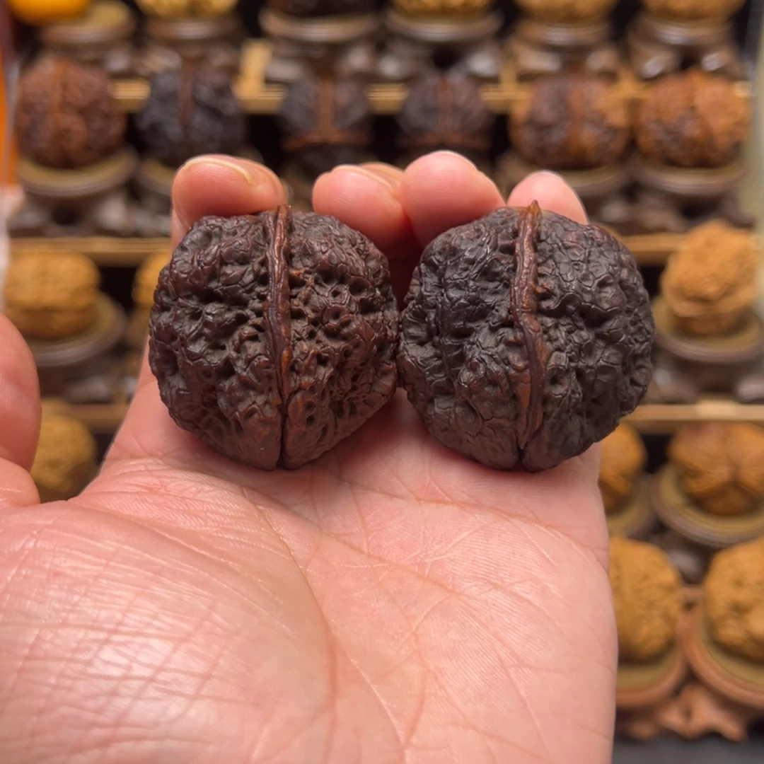 把件文玩核桃41mm名款七彩金刚佛手