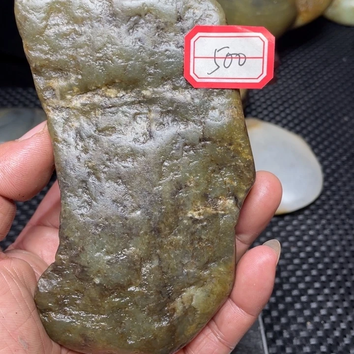 颈饰未镶嵌和田玉500