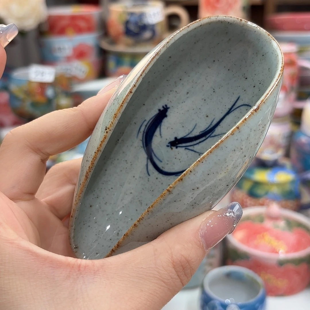 瓷片你也不要多吃些饭呀