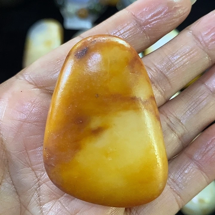 未镶嵌和田玉（糖玉）挂件