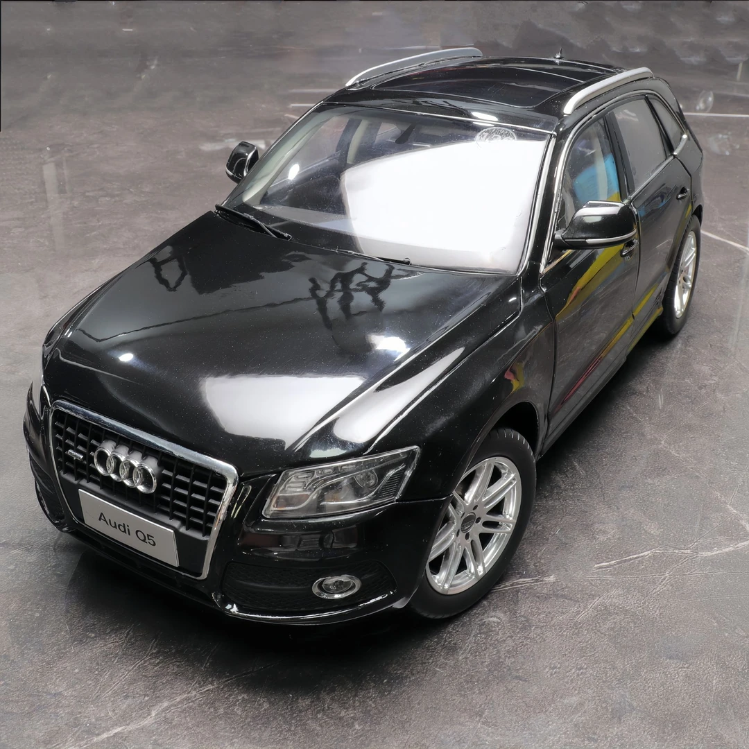 Q5 合金1：18比例原厂静态汽车模型