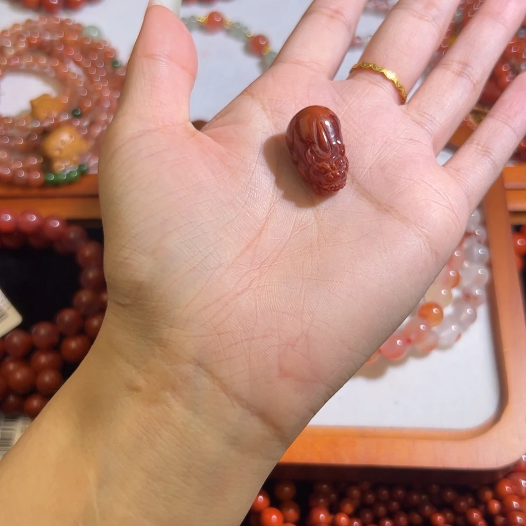 南红玛瑙手串未镶嵌13*22