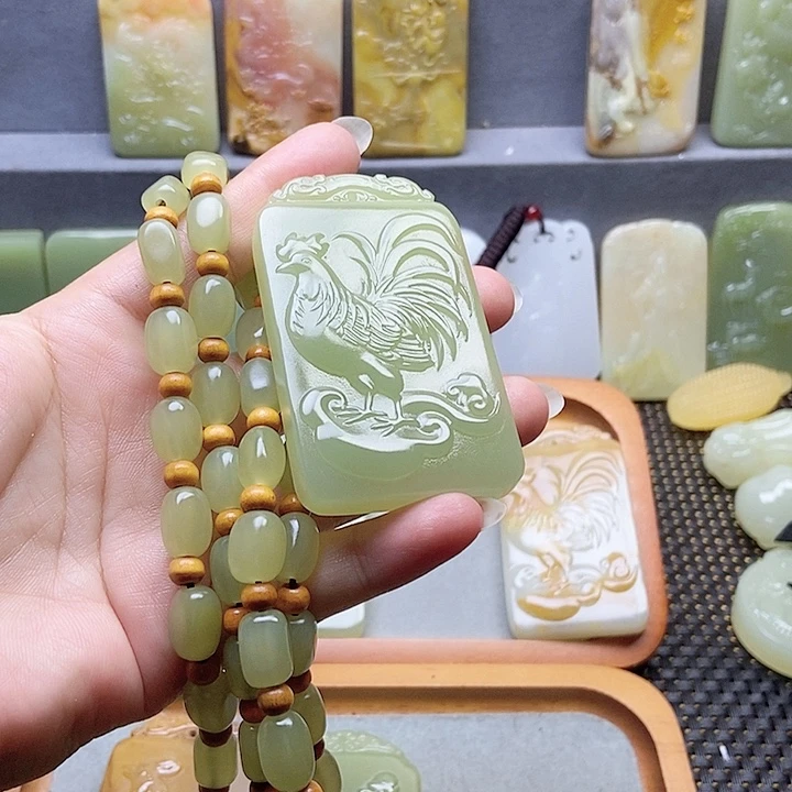 新疆昆仑山脉料鸡
