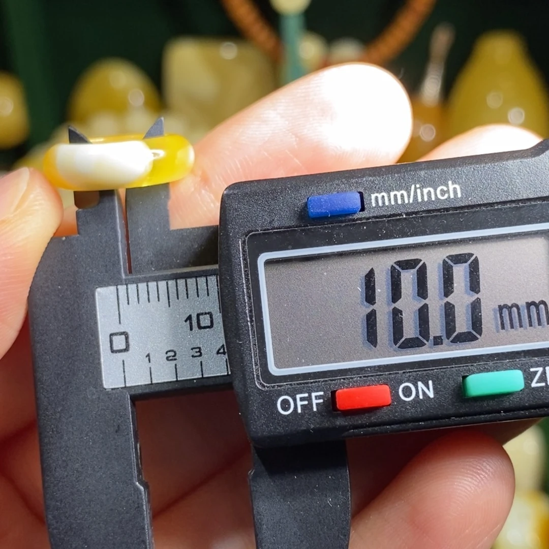 蜜蜡未镶嵌裸石配饰