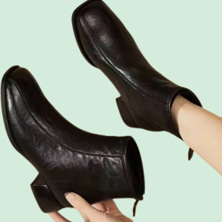 秋冬季法式短靴女靴马丁靴粗跟靴百搭款时尚保暖舒适设计感女鞋