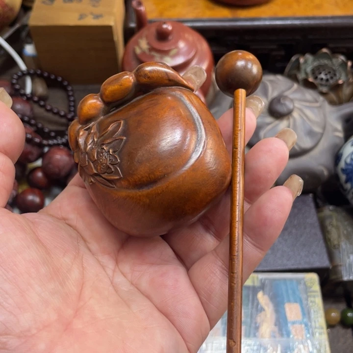 龙***人端景台花梨木类陶瓷木桥的作品