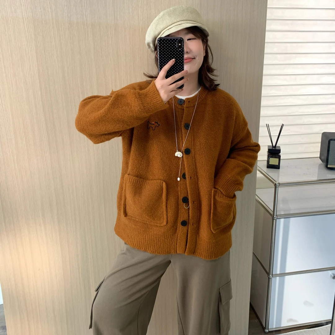 Q了个T 大码女装微胖mm小狗刺绣秋冬厚实重磅粗针毛衣开衫