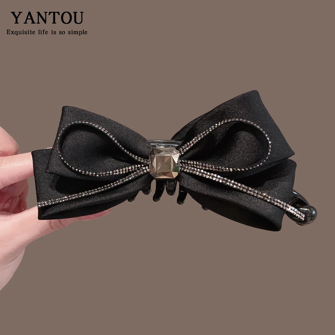 复古缎面蝴蝶结抓夹高级感水钻懒人扭扭夹轻奢优雅半扎盘发夹头饰