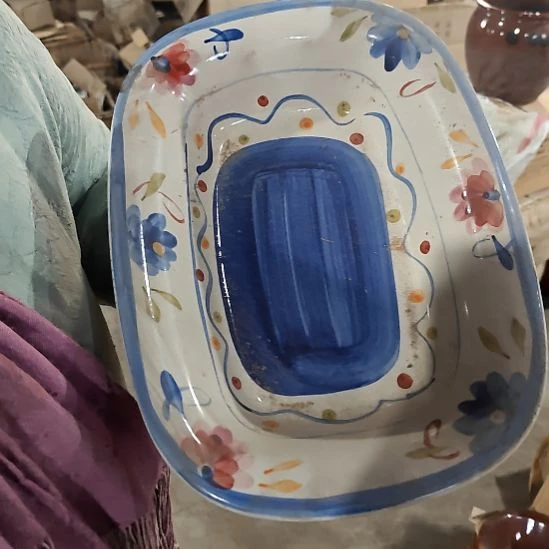 绿泥盘子碗茶壶啥都有