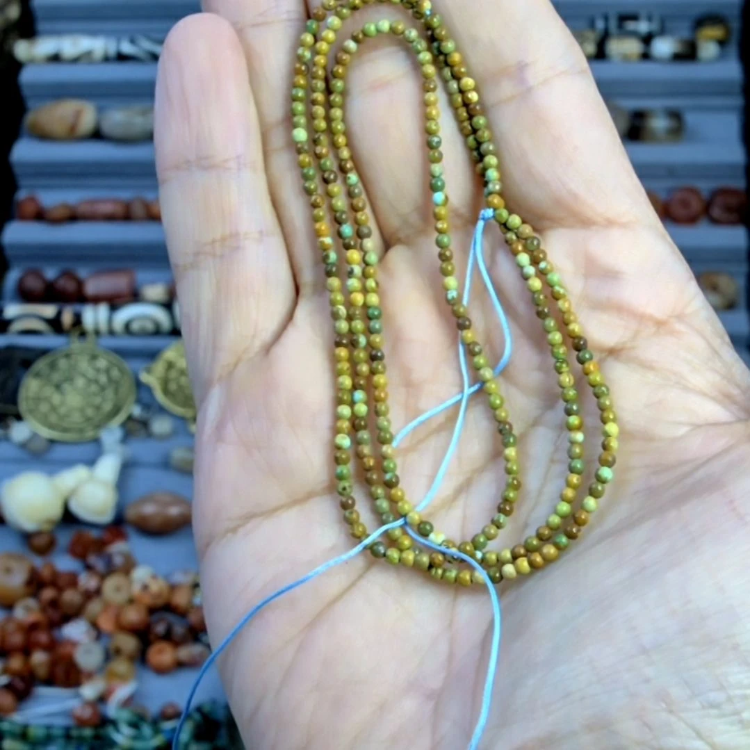 橙***叔绿松石未镶嵌颈饰d28n679p8yo2n0