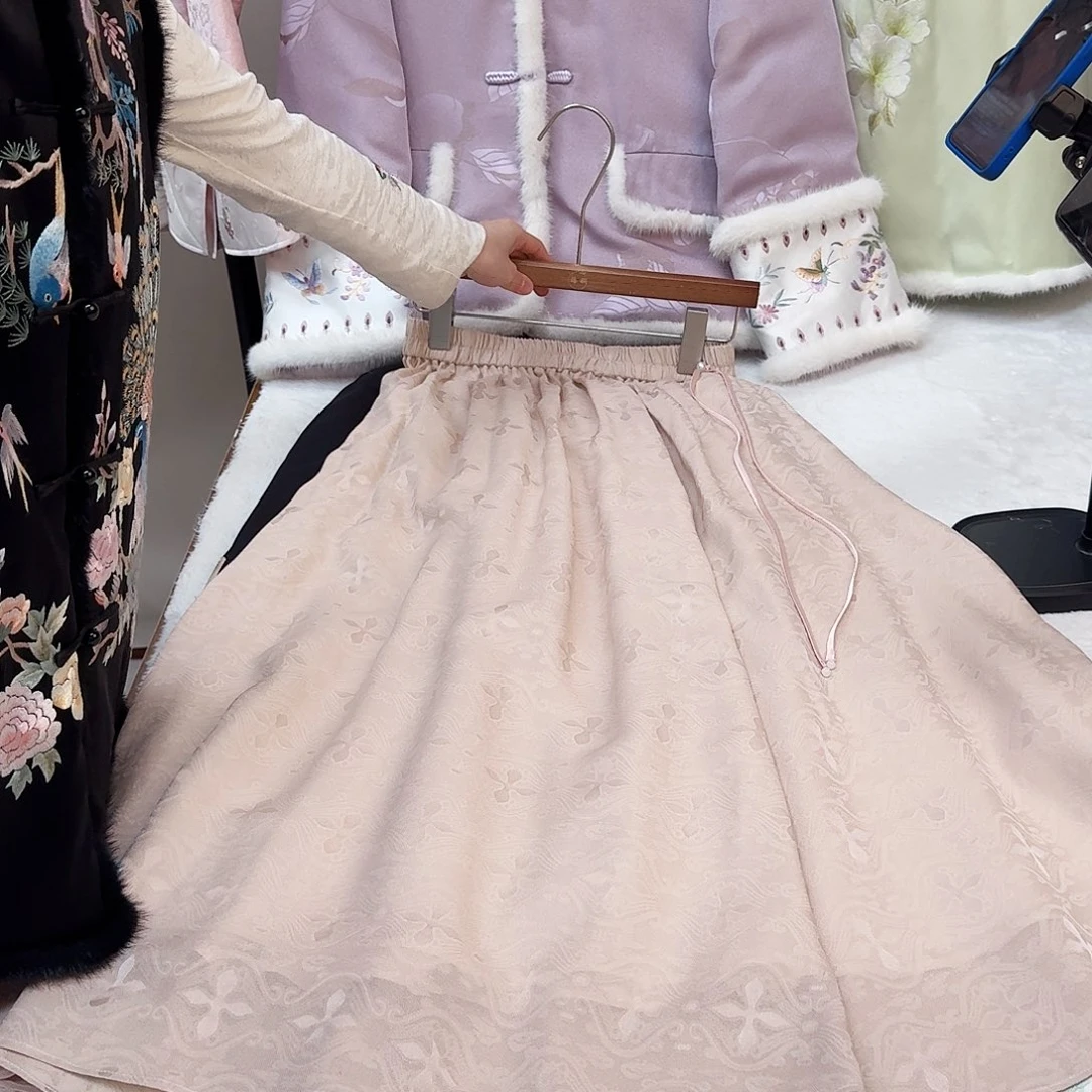 刺绣真丝藕粉色 伞裙