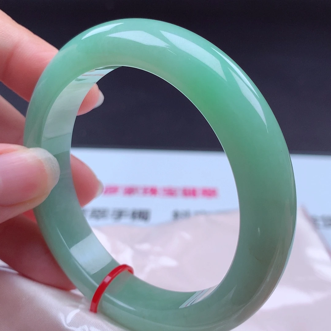 翡翠未镶嵌手镯手镯001947