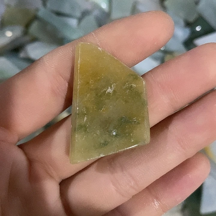 翡翠裸石翡翠毛料