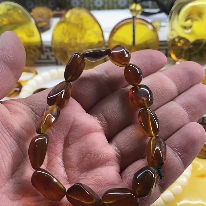 琥珀裸石未镶嵌手串