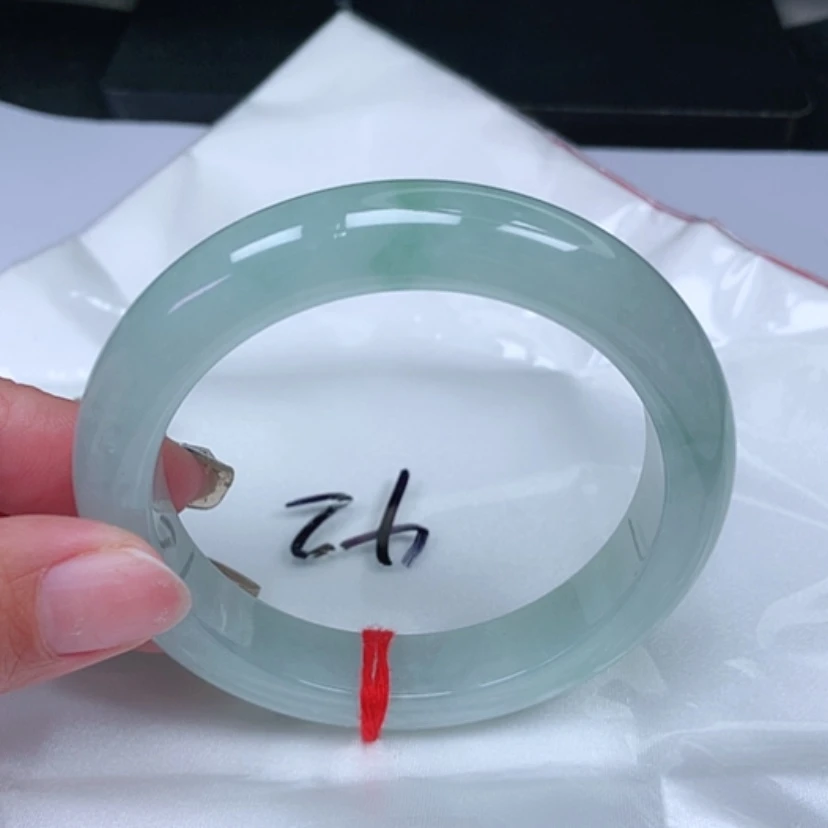 【闪购商品】翡翠手镯未镶嵌，