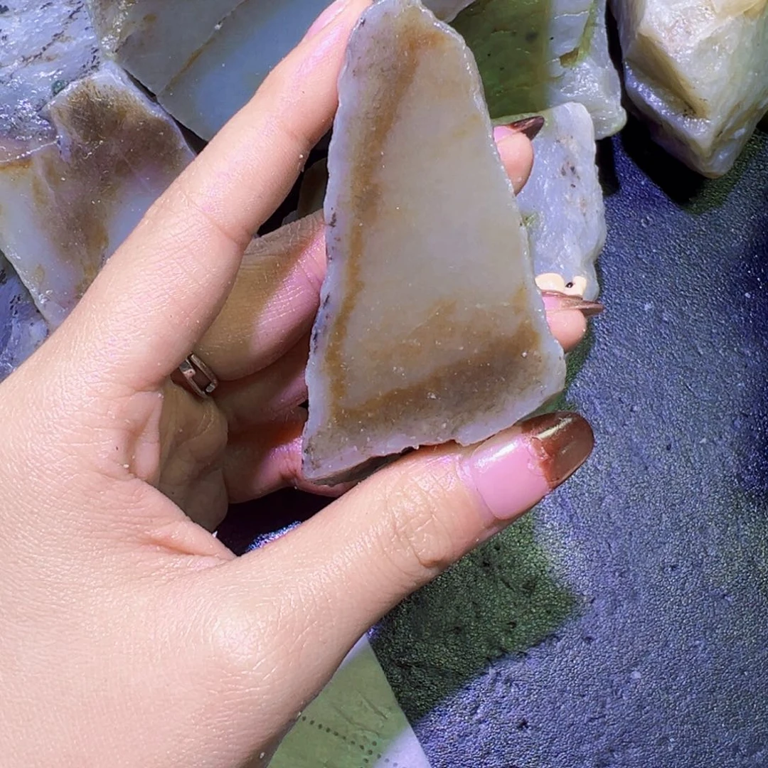 和田玉（糖玉）未镶嵌珠宝半成品