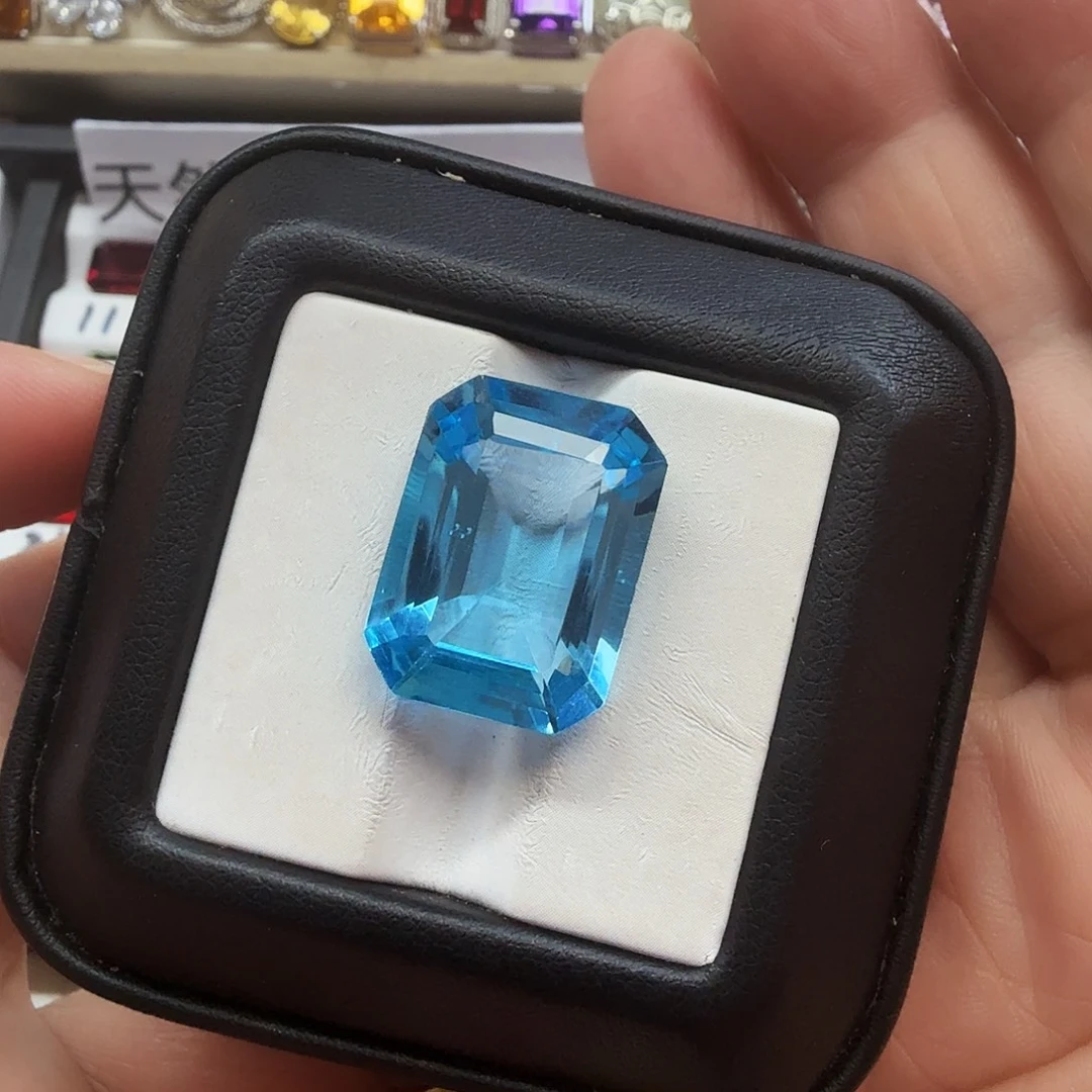 托帕石裸石福利款精美的瑞士蓝卡20×15毫米