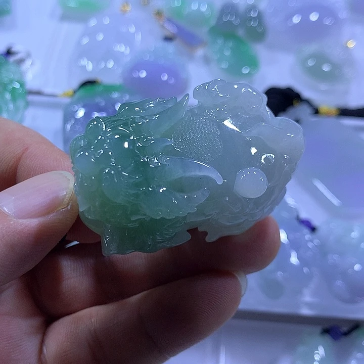 颈饰未镶嵌翡翠天然翡翠A货吊坠