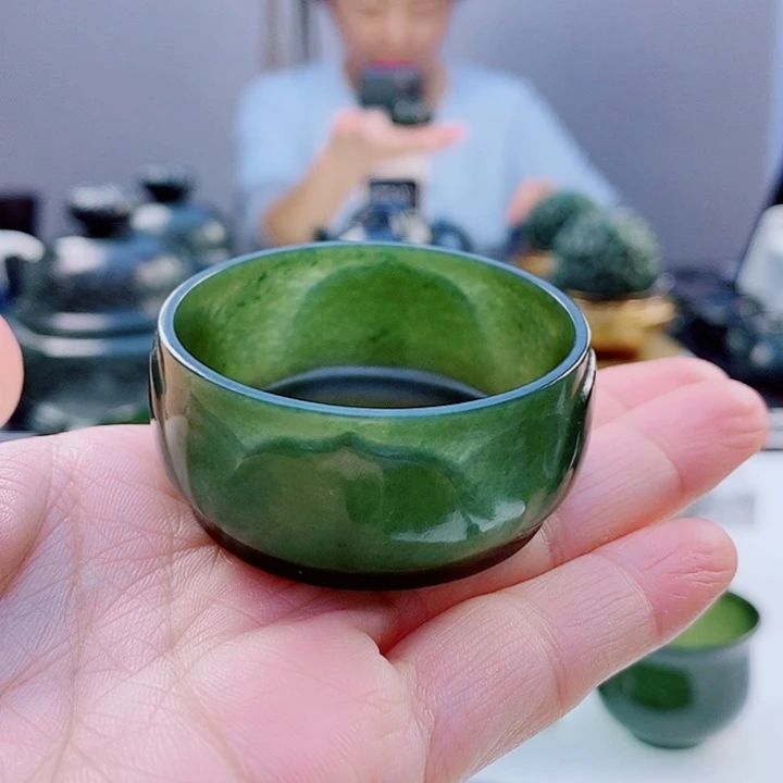 未镶嵌和田玉（青玉）把件