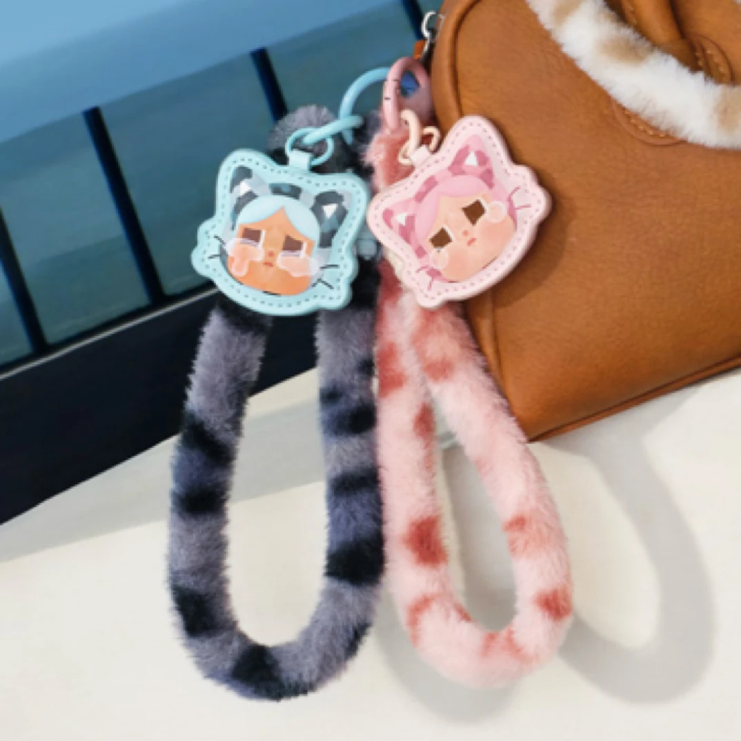 POPMART泡泡玛特CRYBABY豹豹猫猫系列手机挂绳盲盒明款