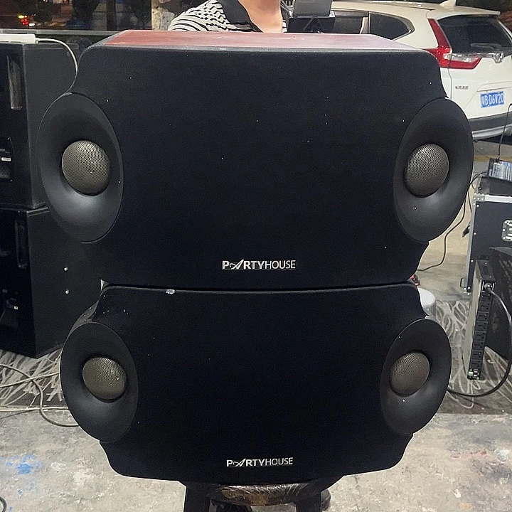 8新  不包邮派对屋12寸卡包音箱一对价