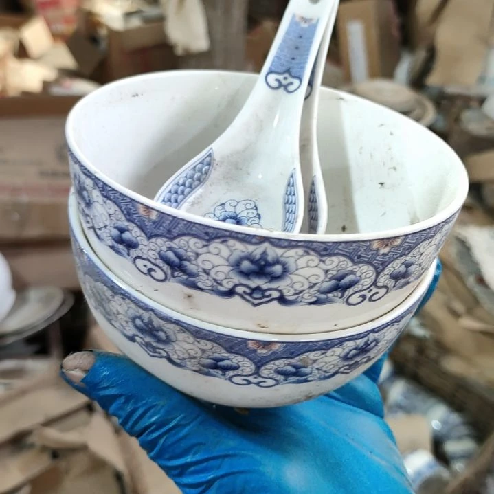 摆件陶瓷盘子碗啥都有