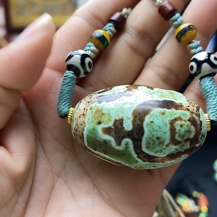 玛瑙/玉髓（覆膜）合金颈饰