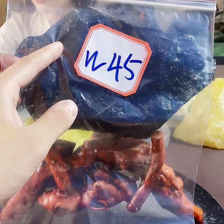 王***坤未镶嵌蛇纹石玉岫玉原石