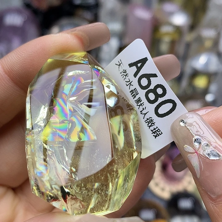 水晶摆件未镶嵌奕**欣水晶