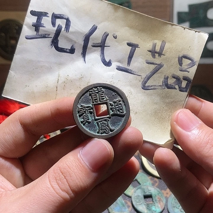 铜现代翻砂制作工艺品