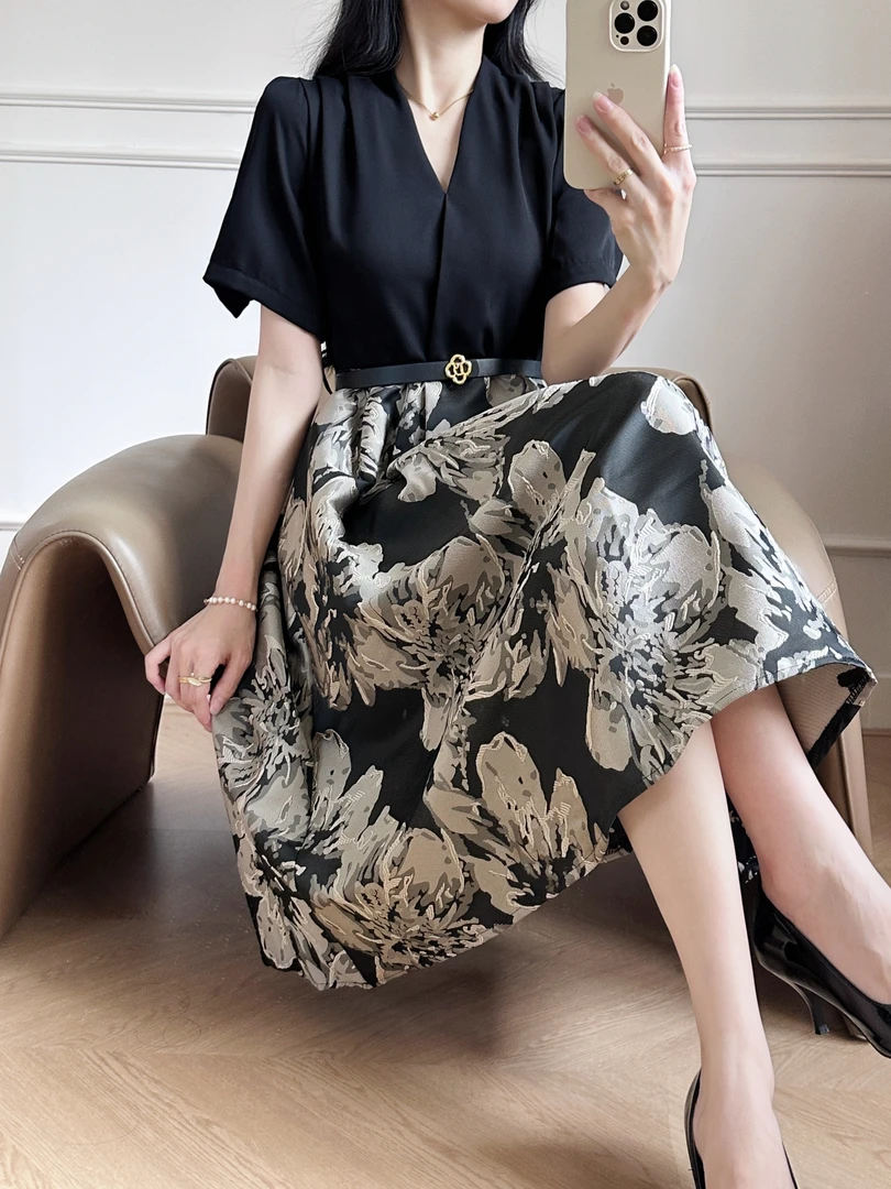 黑色拼接法式时尚夏季连衣裙女设计感收腰女装长裙高腰显瘦气质