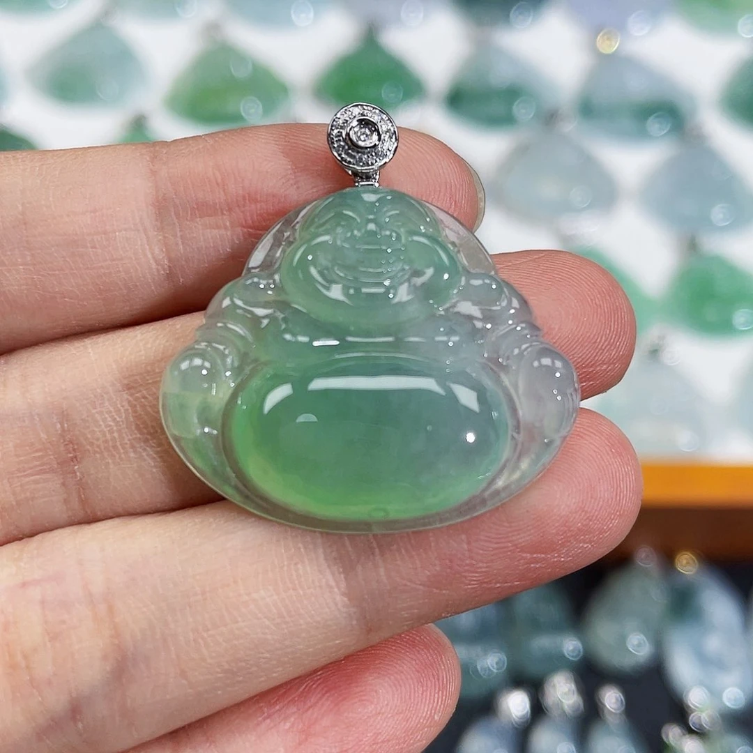 翡翠18K金镶嵌颈饰吊坠