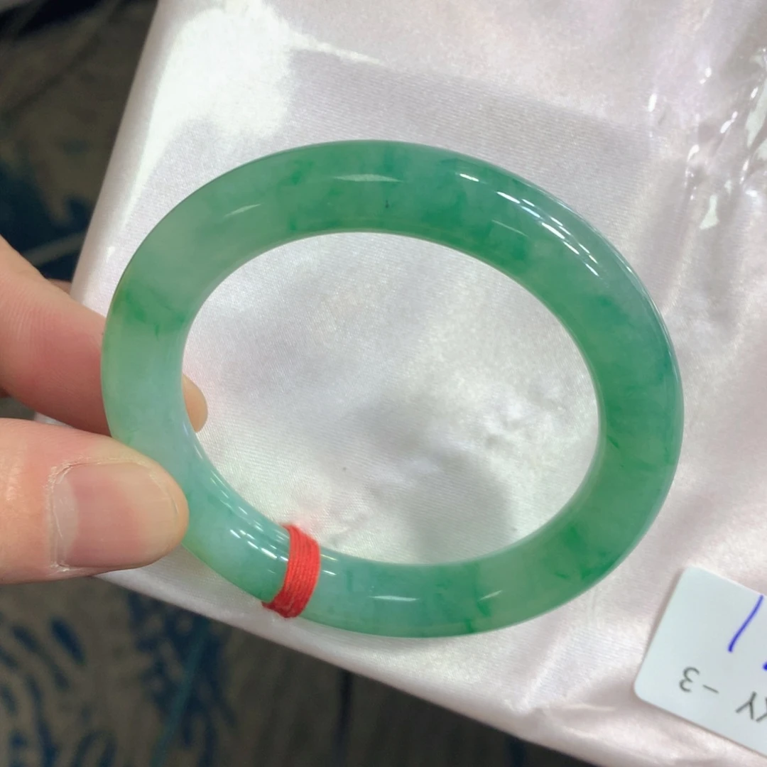 未镶嵌手镯（圆镯）翡翠翡翠