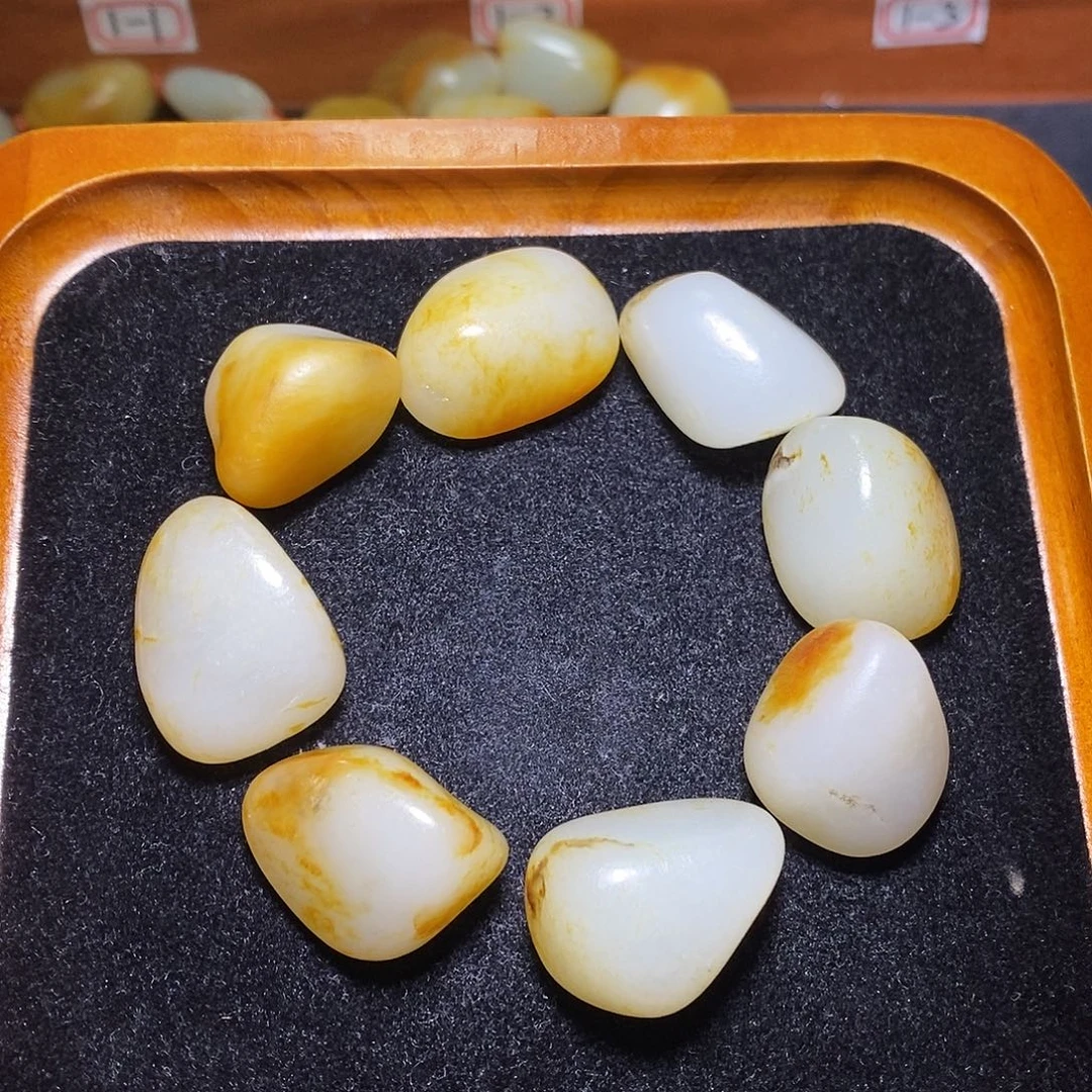 和田玉未镶嵌手链