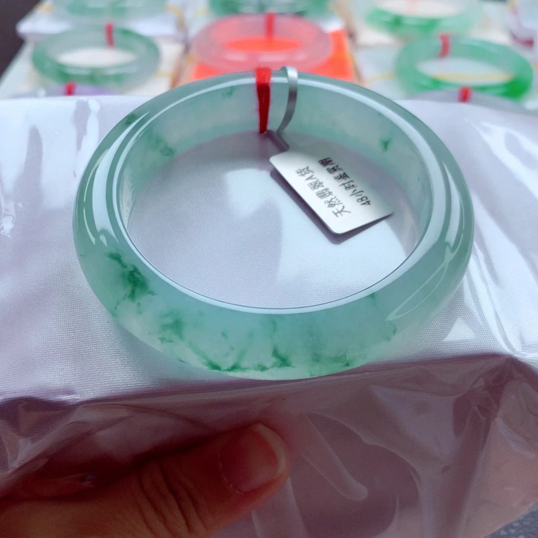 A***、未镶嵌手镯翡翠定金A